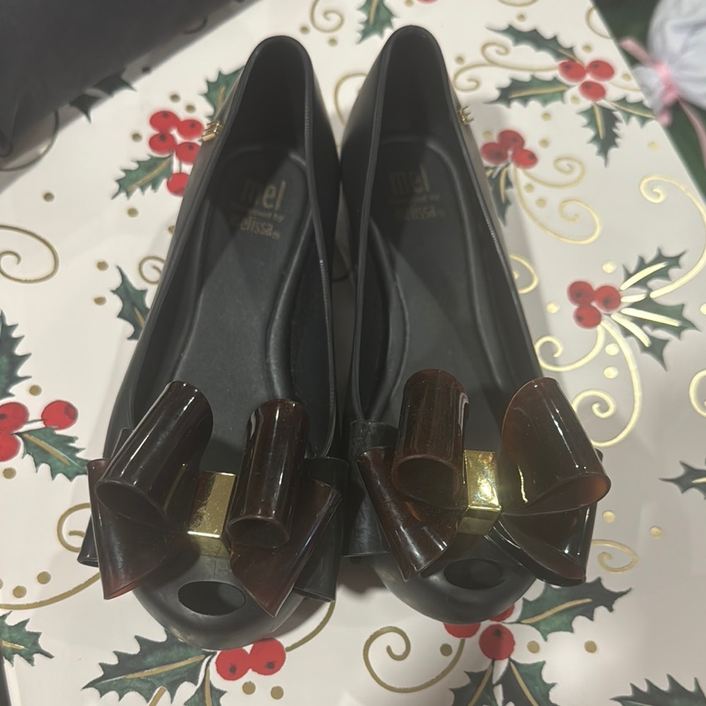 ME Makeover Essentials Women's Black Flats with Brown Bow
